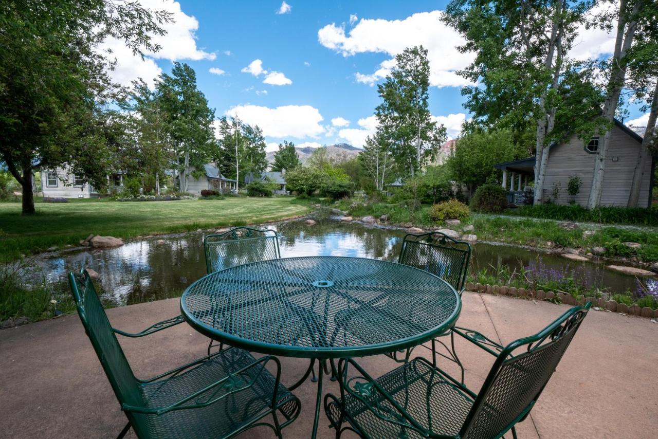Apple Orchard Inn Hermosa Экстерьер фото