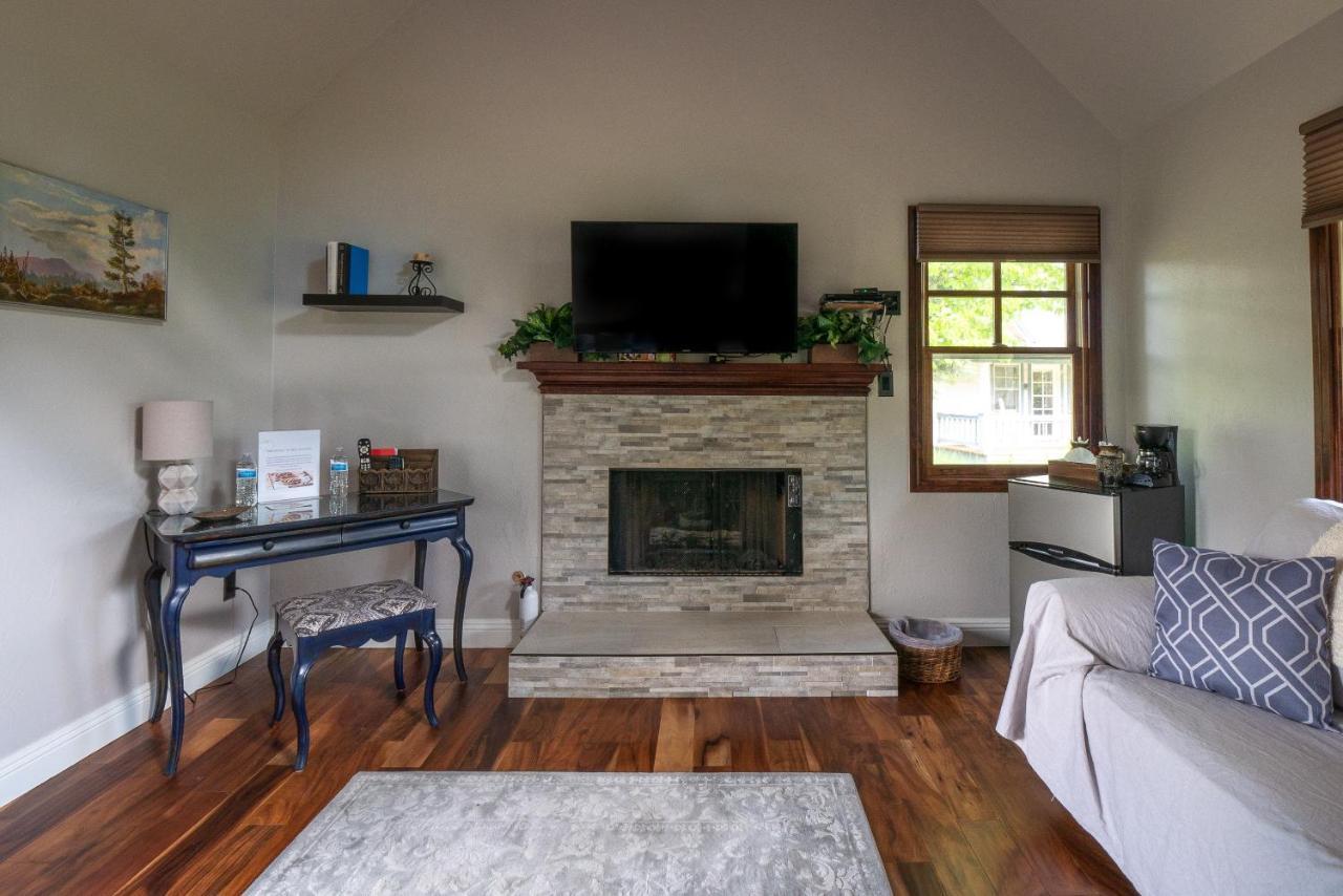 Apple Orchard Inn Hermosa Экстерьер фото